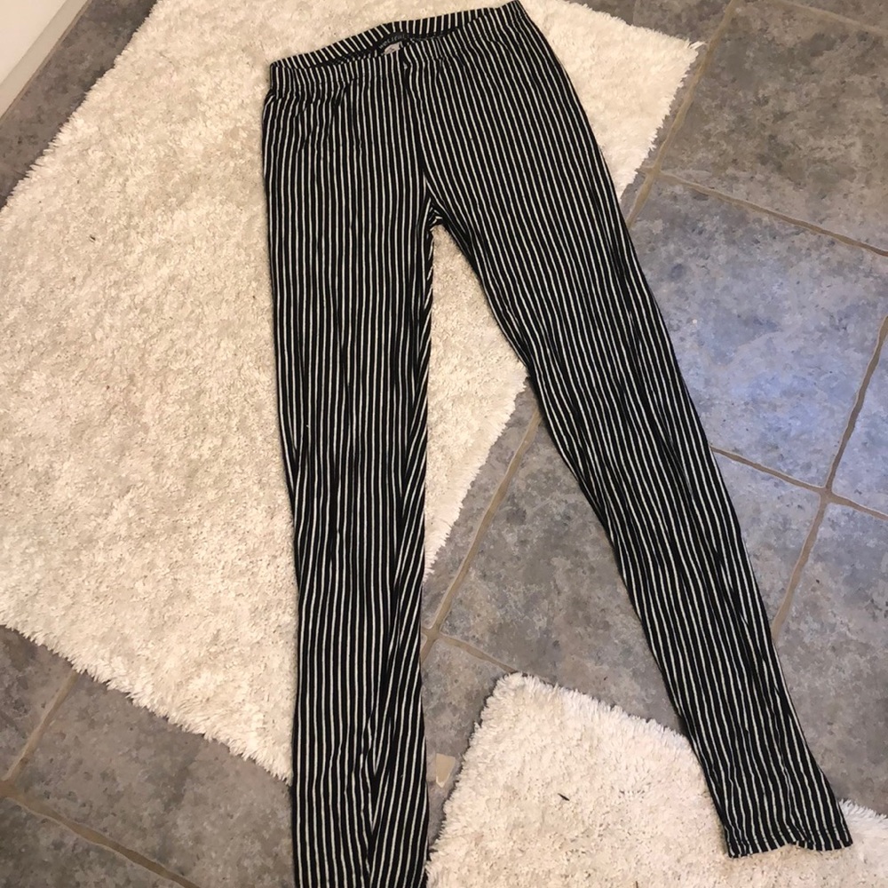 Striped leggings